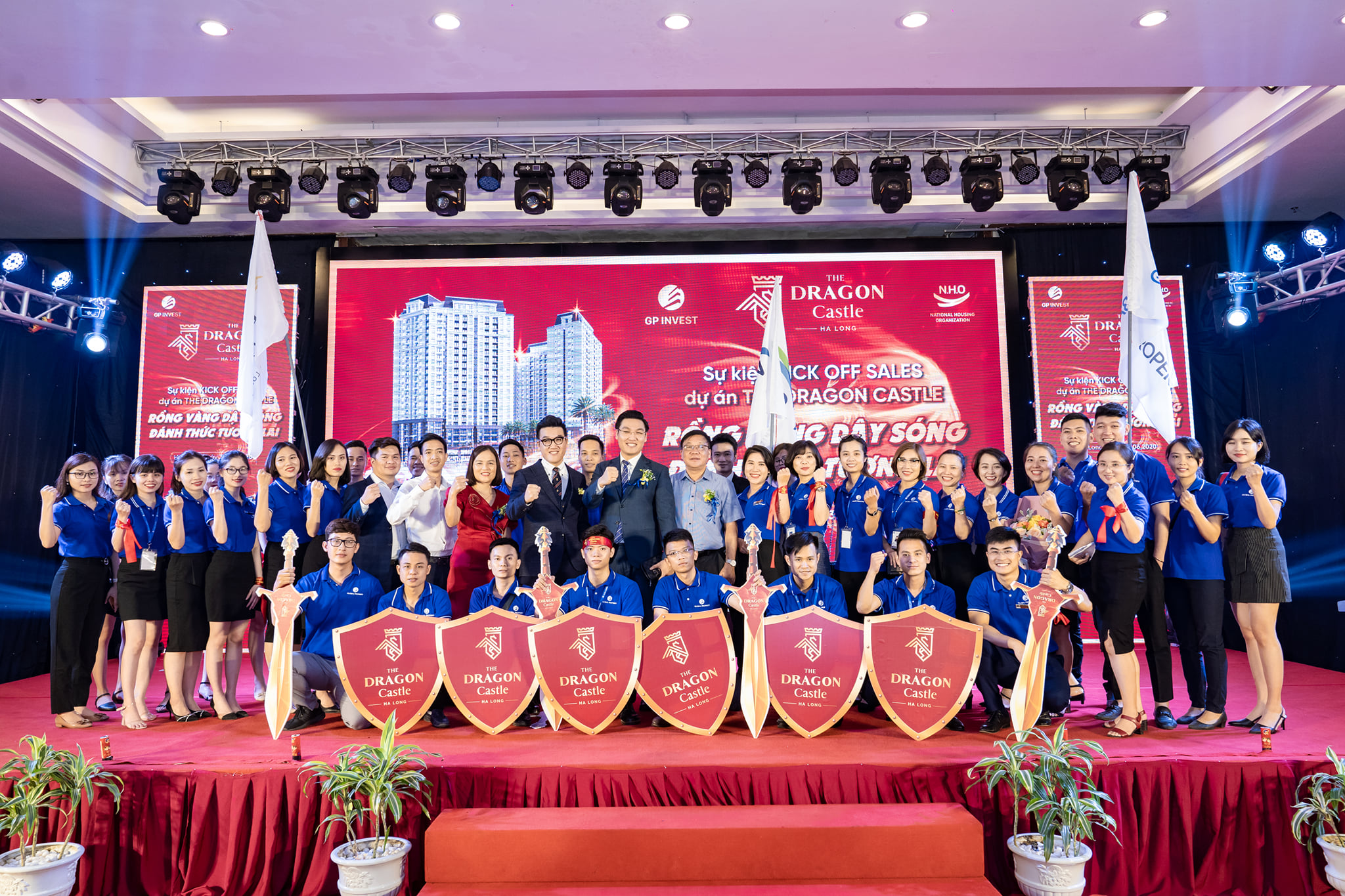 Lễ kick-off dự án The Dragon Castle Hạ Long quy tụ hơn 600 sales tham dự